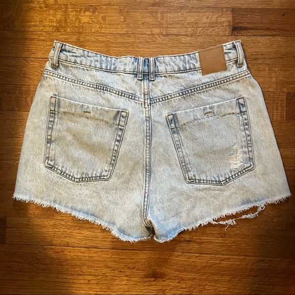 Zara distressed denim shorts - Picture 2 of 3